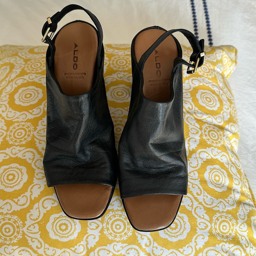 EUC Aldo Genuine Leather Sandals Size 7.5